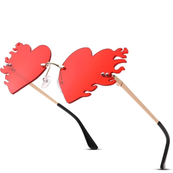 NEW! HEART ON FIRE ❤️ 🔥 Sunglasses. - Picture 7 of 7